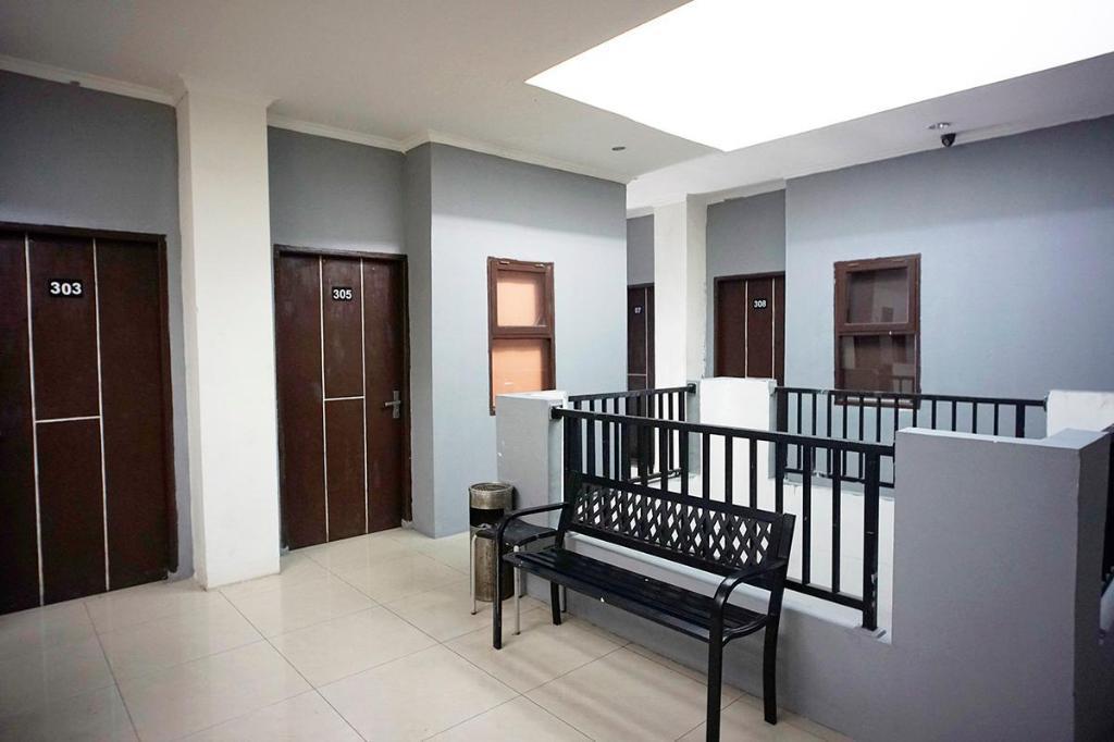 Oyo 2886 Mandiri Hotel